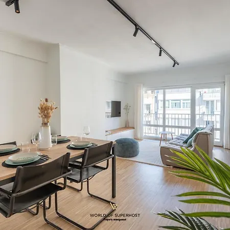 Luxurious Next To The Sea And Centre With Free Parking Space Apartamento